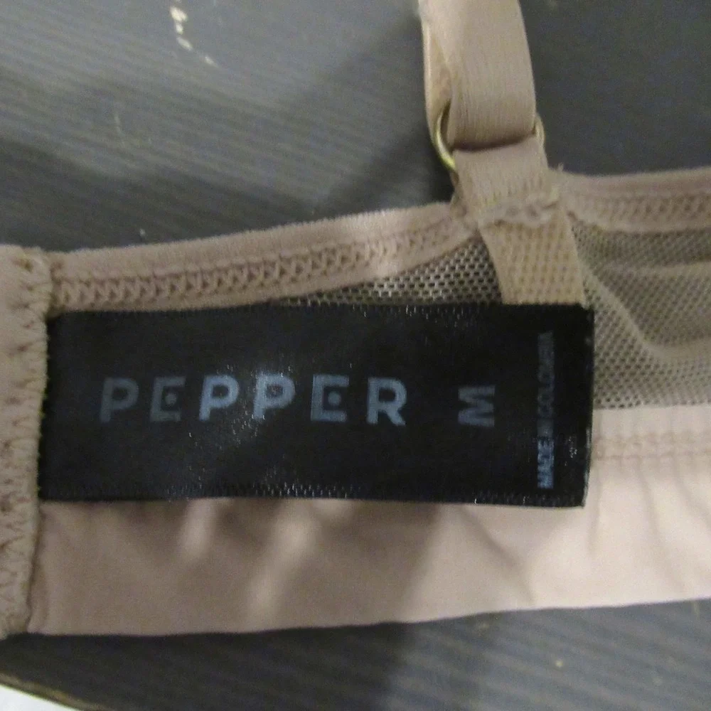 Pepper Bra M Beige Tan Wirefree Scoop Wireless Back Closure